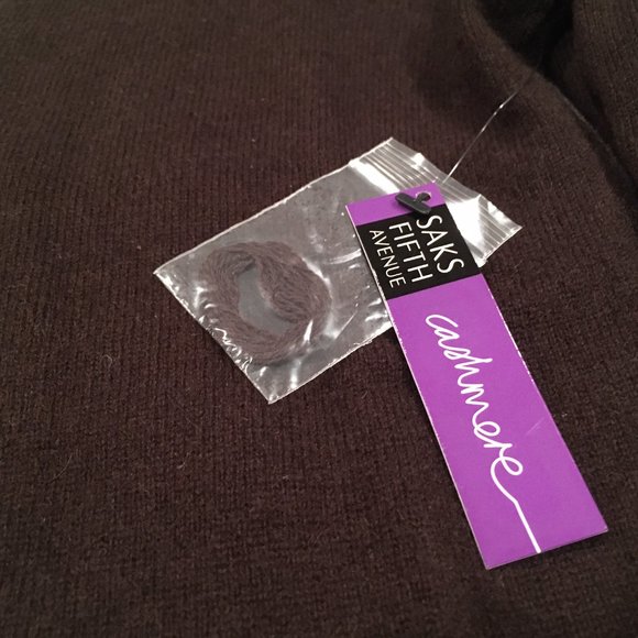 100% Cashmere Sweater - Brown - Small (S) - Saks Fifth Avenue - Picture 3 of 9